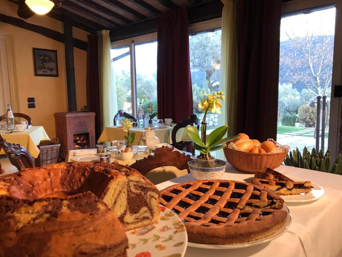 Agriturismo Collerisana スポレート エクステリア 写真
