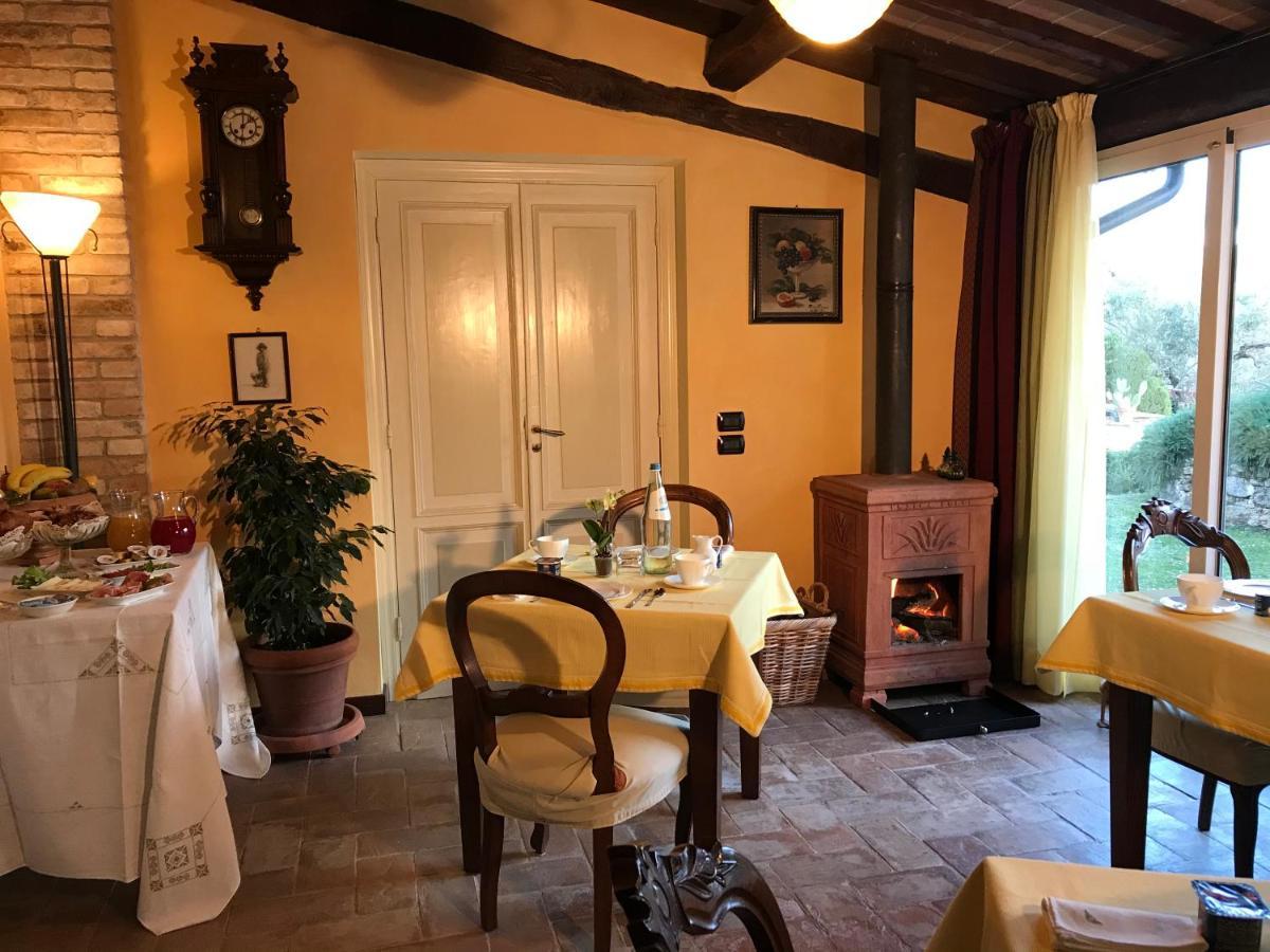 Agriturismo Collerisana スポレート エクステリア 写真